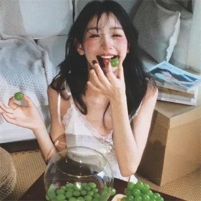 少许灰烬